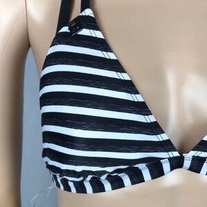 Lolë Lenai Halter Bikini Top - Large